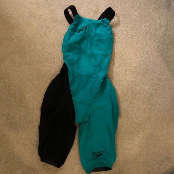 speedo lzr elite 2 size 22